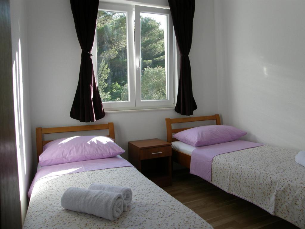 Villa Bella Vista Lumbarda Szoba fotó