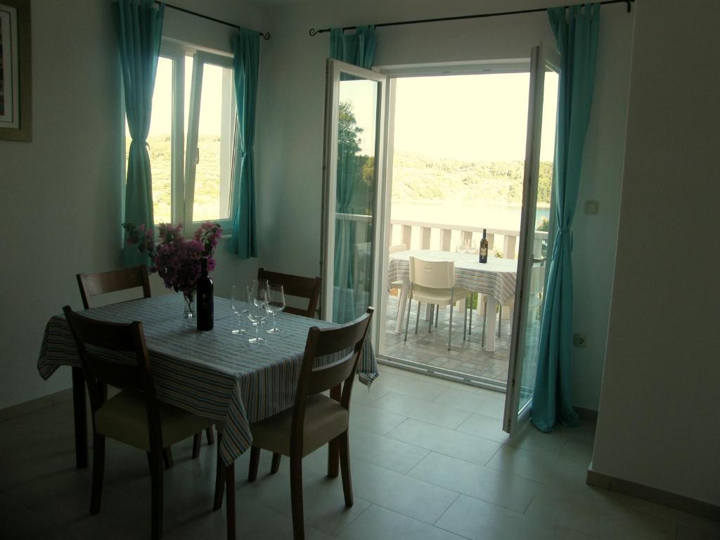Villa Bella Vista Lumbarda Szoba fotó